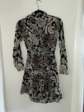 ZARA Paisley Print Mini Dress – Black & White, Long Sleeve